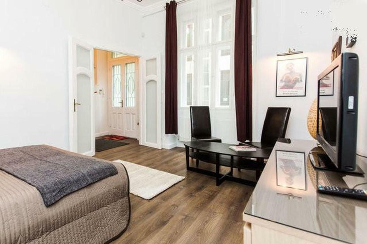 Private Apartment Centertown Budapest Luaran gambar